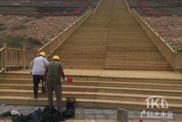防腐木楼梯步道工程